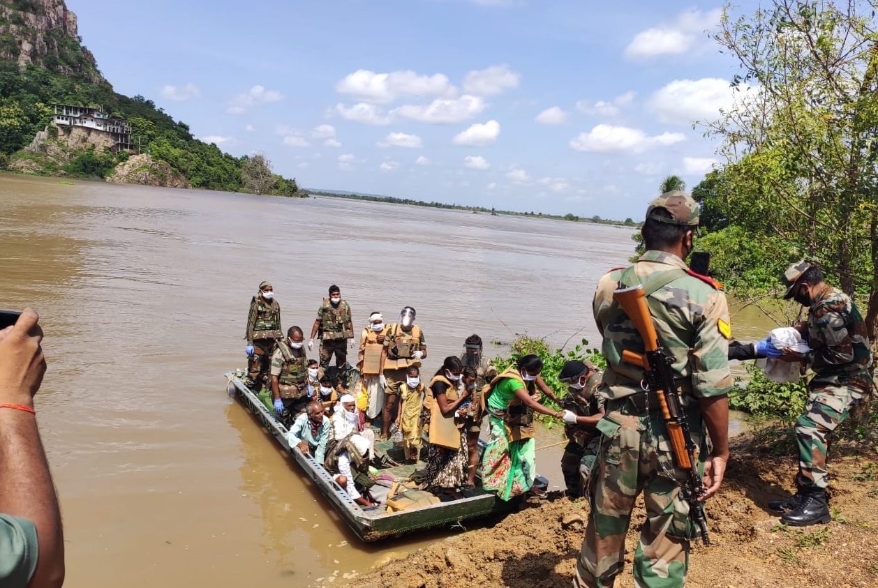 floods due to heavyr rainfall several states in India