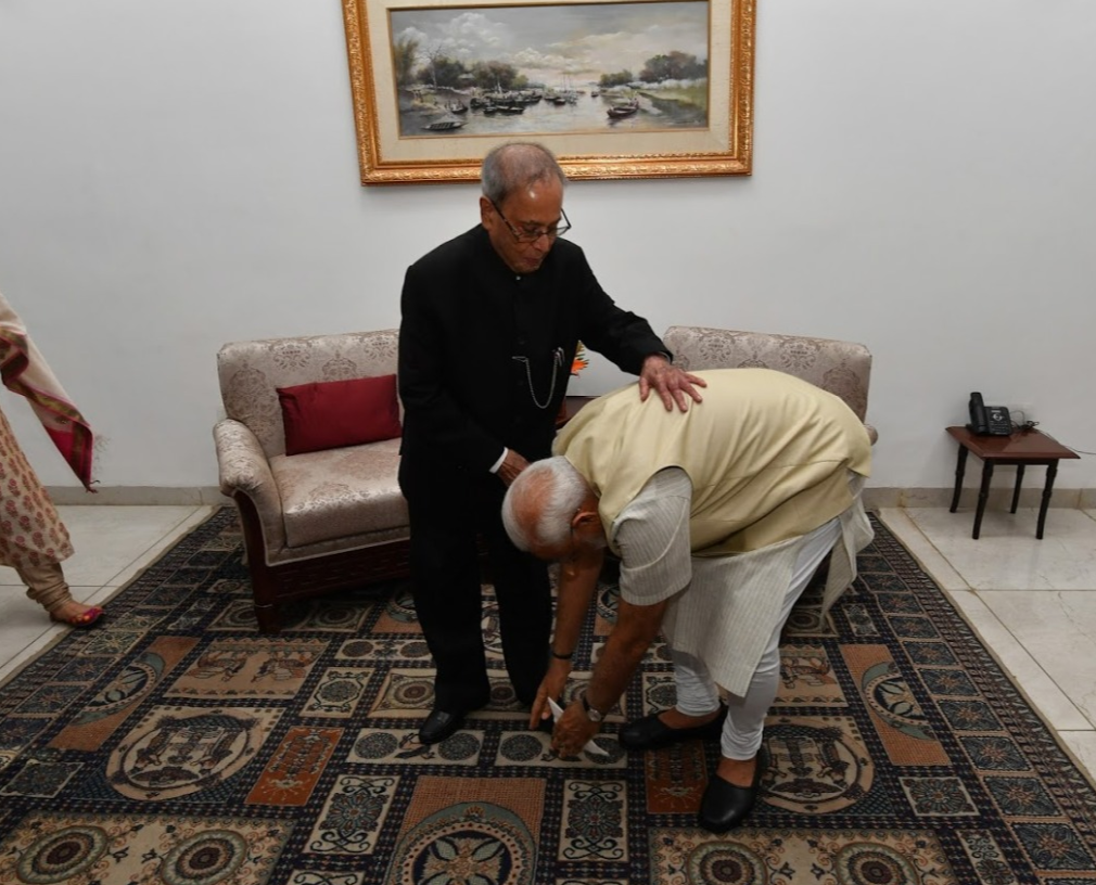 condolences poured regarding pranab mukherjis demise pm, president, venkaiah, modi amit