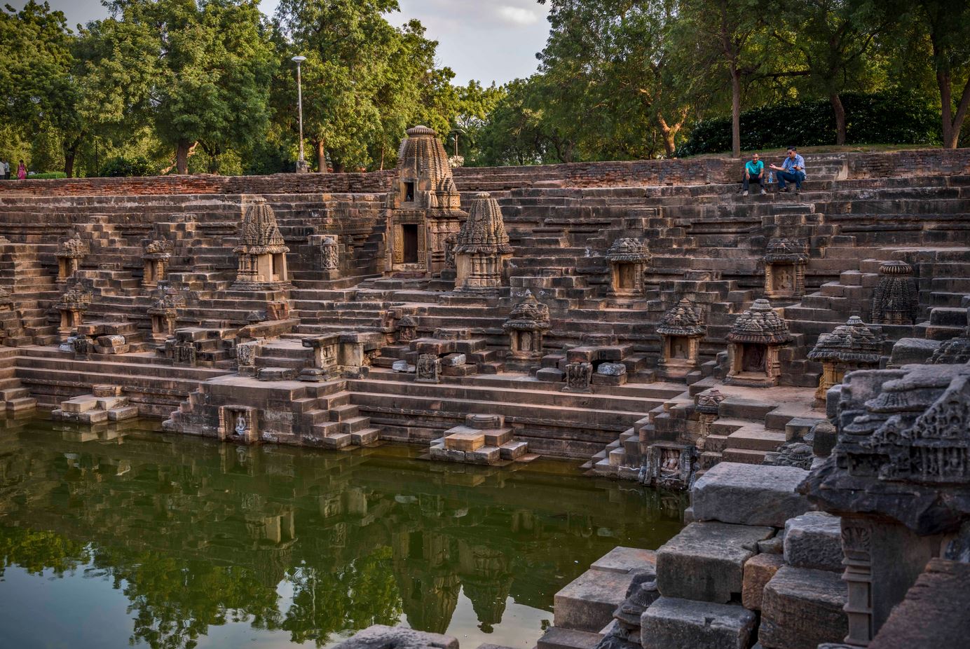 The sun temple of Modhera Gujarat, History and Elegance meet, unkown facts, modhera sun temple, ଅଜଣା କଥା, ମୋଢ଼େରା ସୂର୍ଯ୍ୟ ମନ୍ଦିର, ଗୁଜରାଟ ମୋଢ଼େରା, ସୂର୍ଯ୍ୟଙ୍କ ପୂଜା