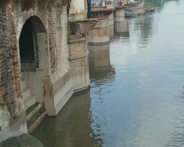 heavy rainfall in mathura