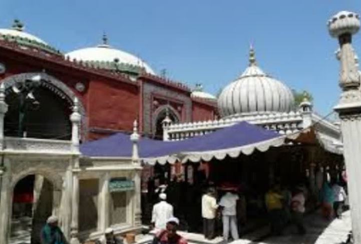 Hazrat Nizamuddin Auliya Dargah