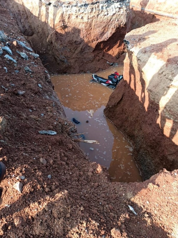 young man fell into a ditch and died at siddipet district