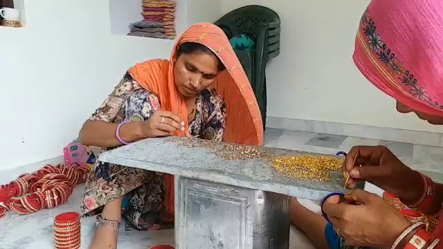 pali news in hindi, rajasthan news in hindi, पाली का चूड़ी उद्योग, चूड़ियों का व्यापार, bangle-industry-of-pali, pali-district-in-rajasthan, special-story-of-bangle