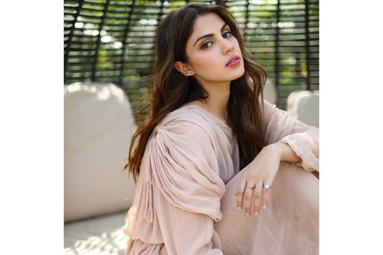 rhea chakraborty