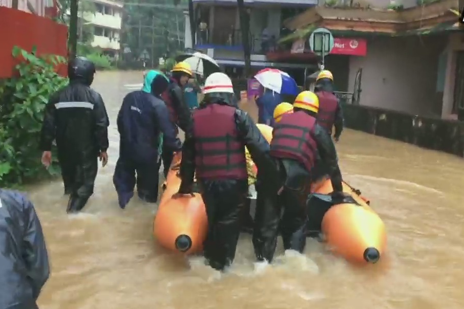 Karnataka: Several areas waterlogged in Mangaluru,