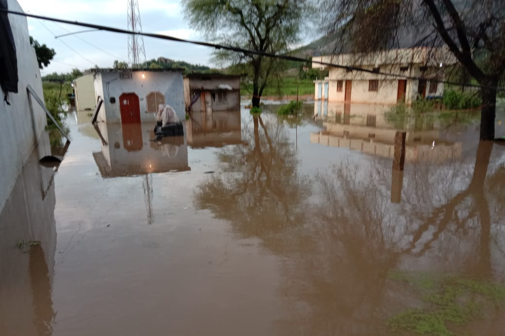 heavy rain at tungaturthi in suryapet district