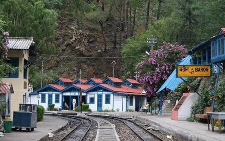 Barog Railway Station