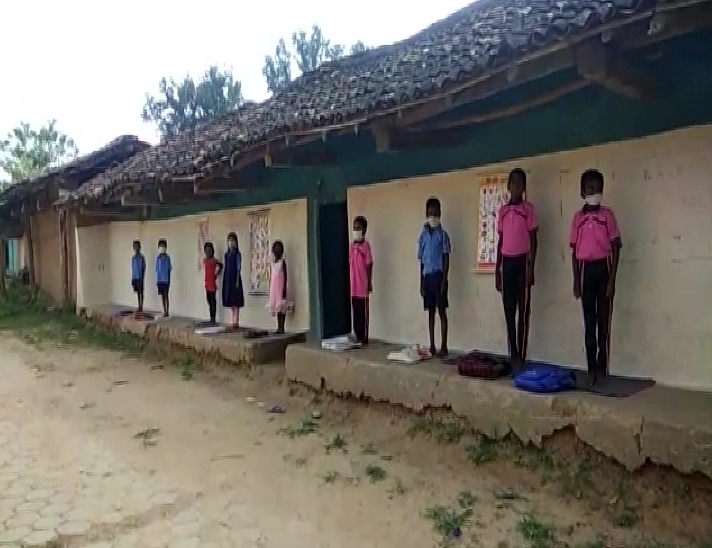 A teacher in Korea conducts 'mohalla' classes for school students on his motorcycle