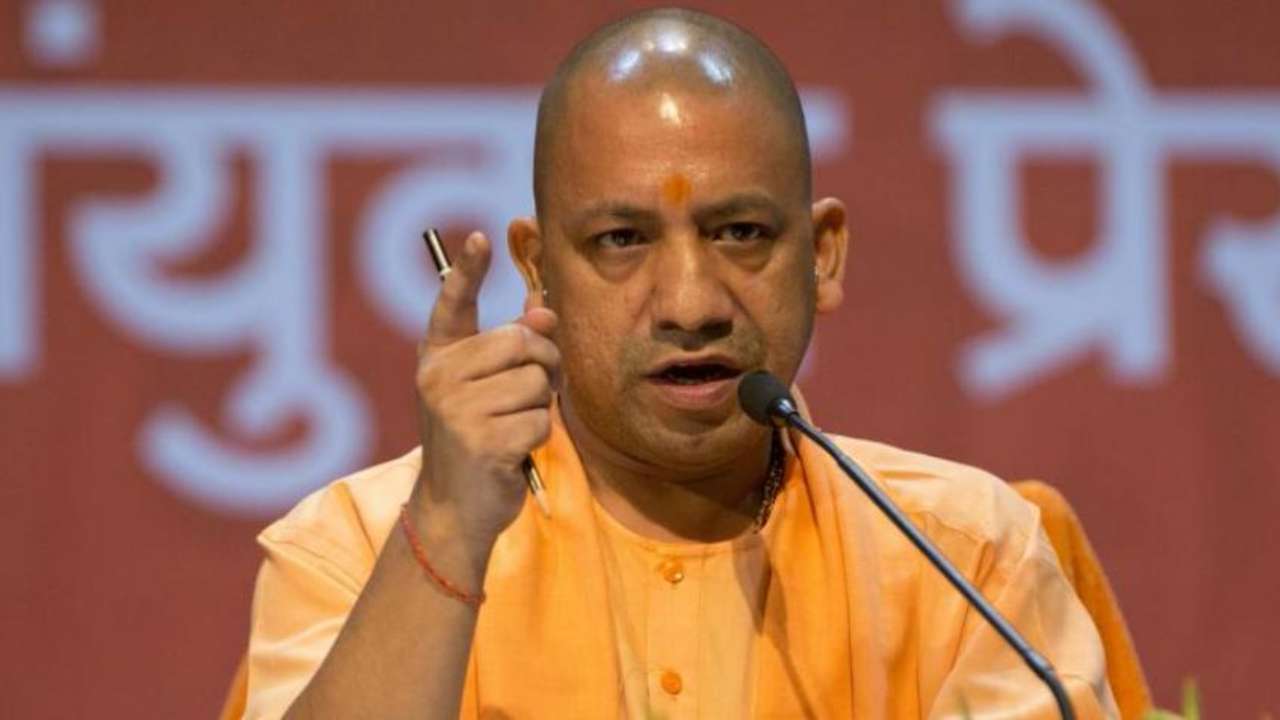 Yogi Adityananth visits Ayodhya to celebrate Deepotsav