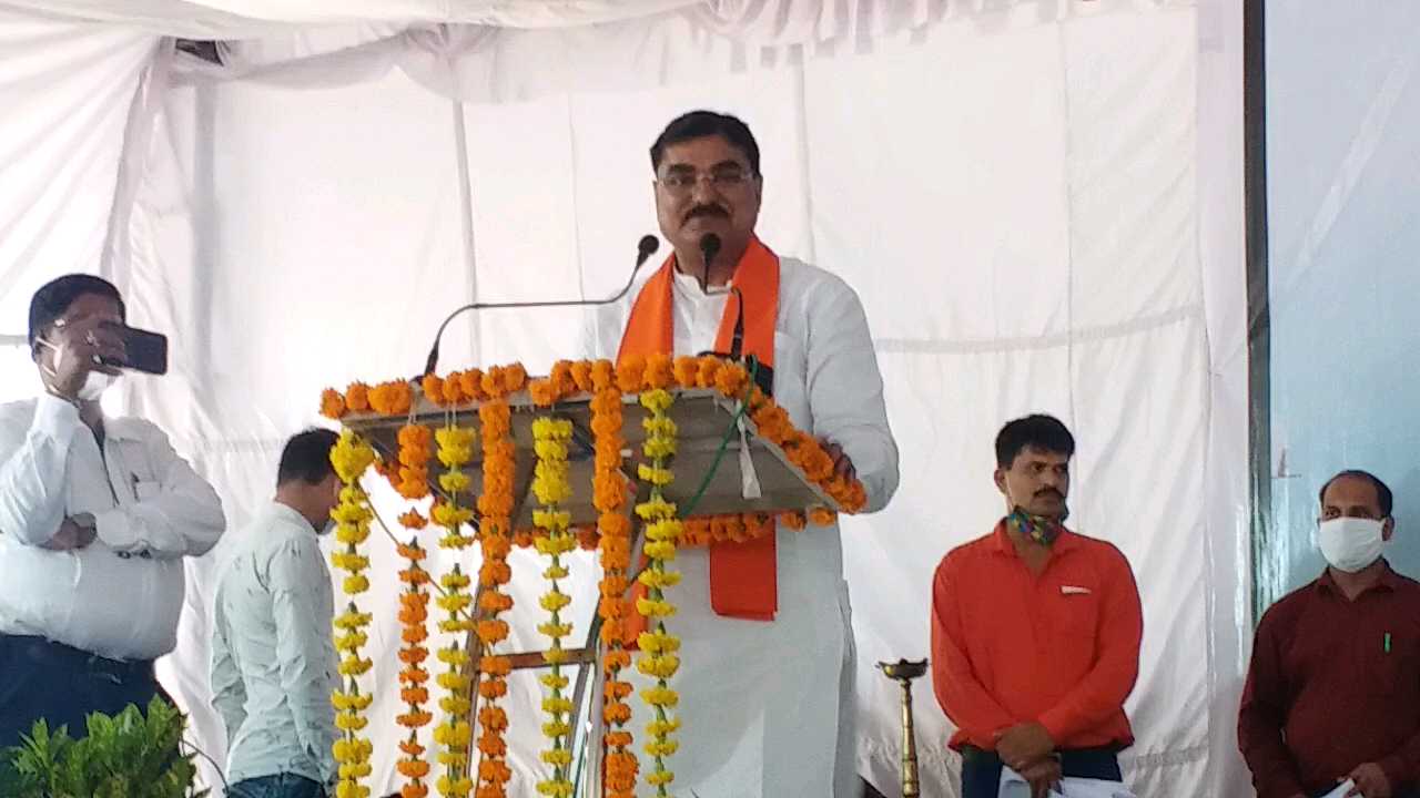 Agriculture Minister Kamal Patel