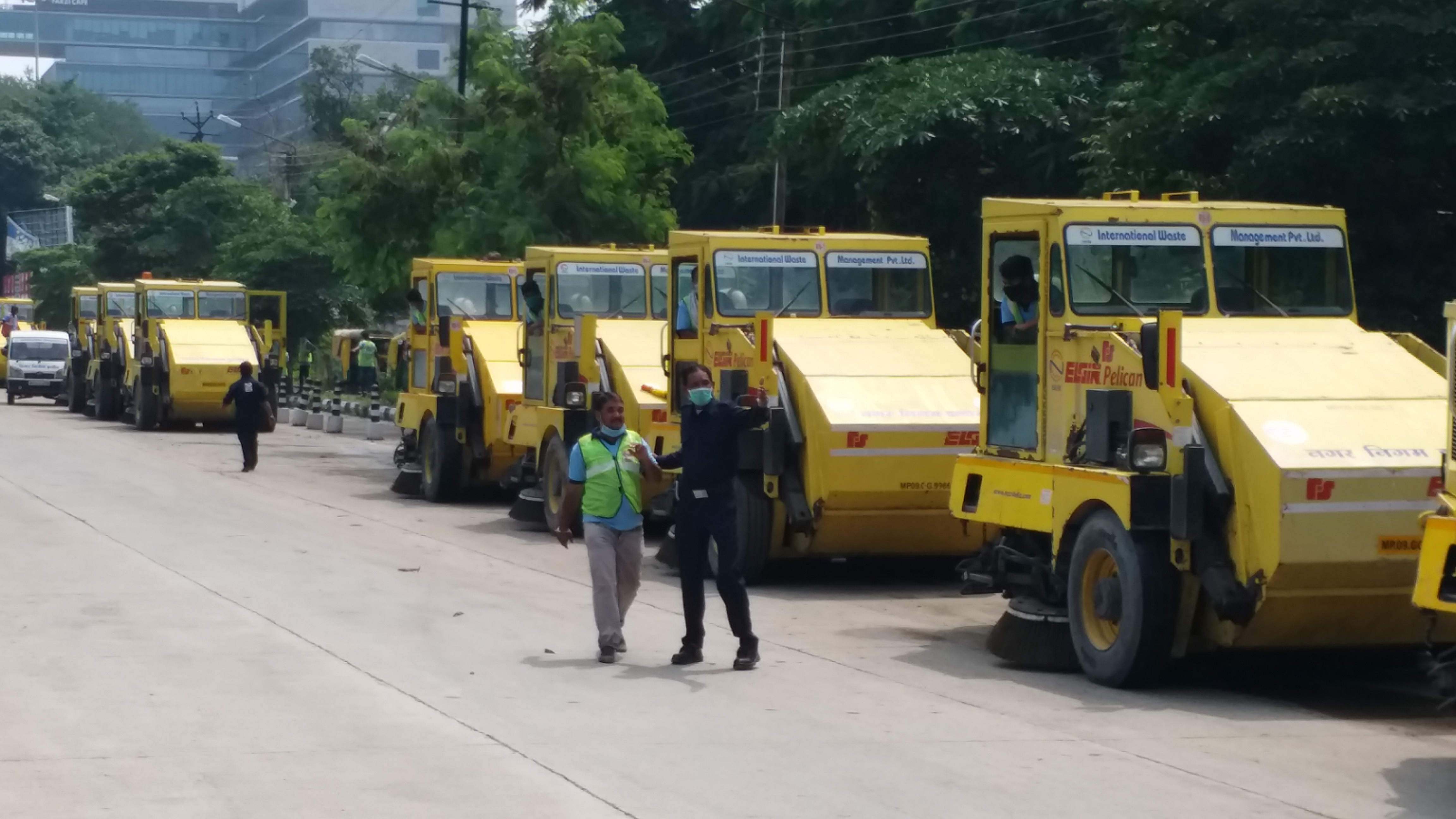 mechanized sweeping machine