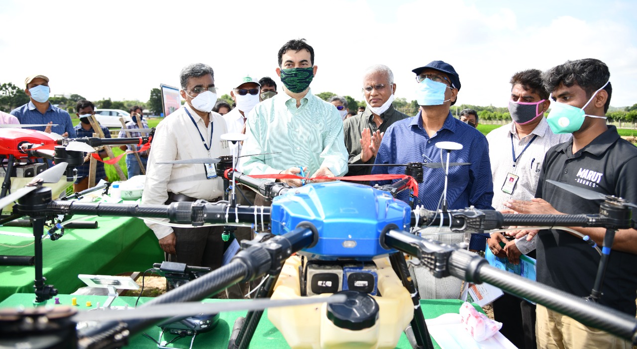 'వ్యవసాయ రంగంలో వాటి సేవలు ఉపయోగించుకోవాలి'