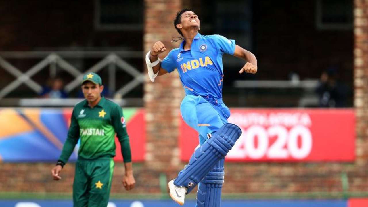 Yashasvi Jaiswal, U-19 World Cup,  trophy,  Bangladesh