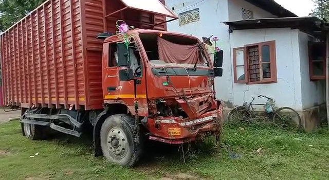 Road Accident In Hojai, Two Person Injured