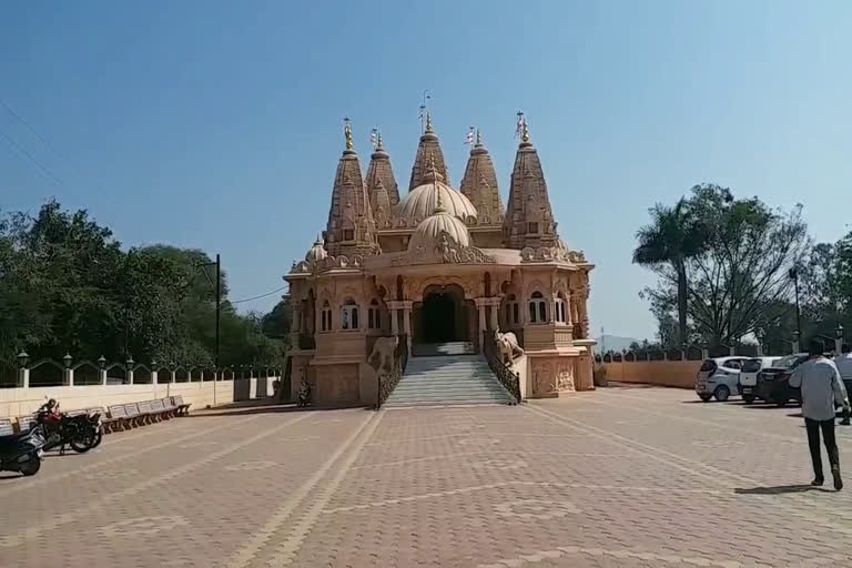 इंदौर में खुलेंगे मंदिर