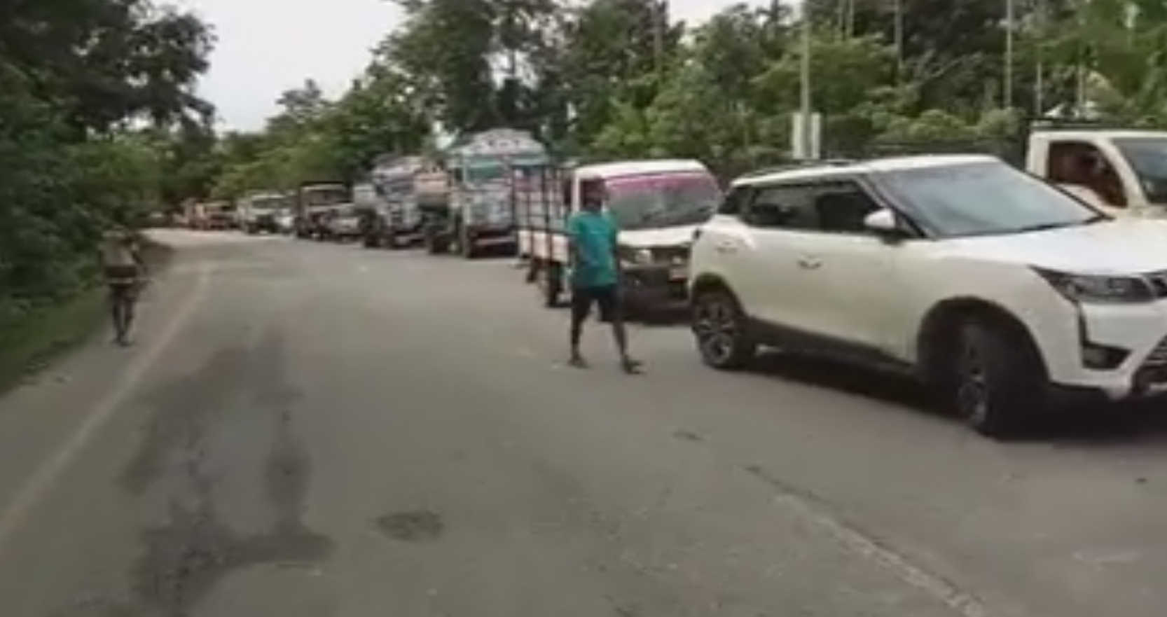 nh15-road-block-at-kakopather