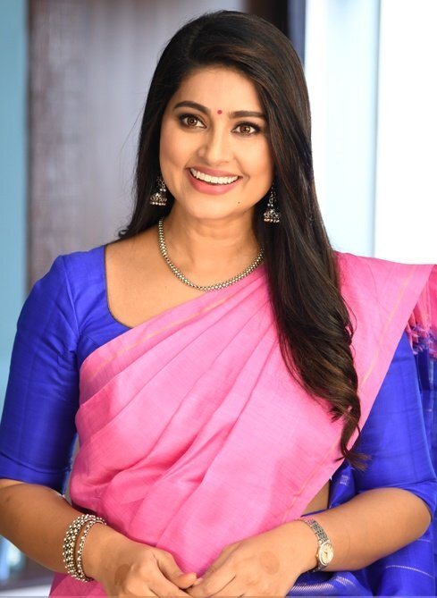 Sneha replaces Meena in Balakrishna's next?