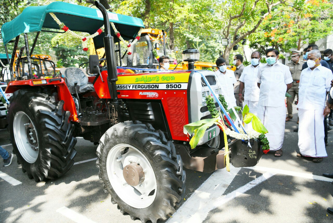 விவசாயிகளுக்கு குறைந்த வாடகையில் டிராக்டர்கள் வழங்கல்