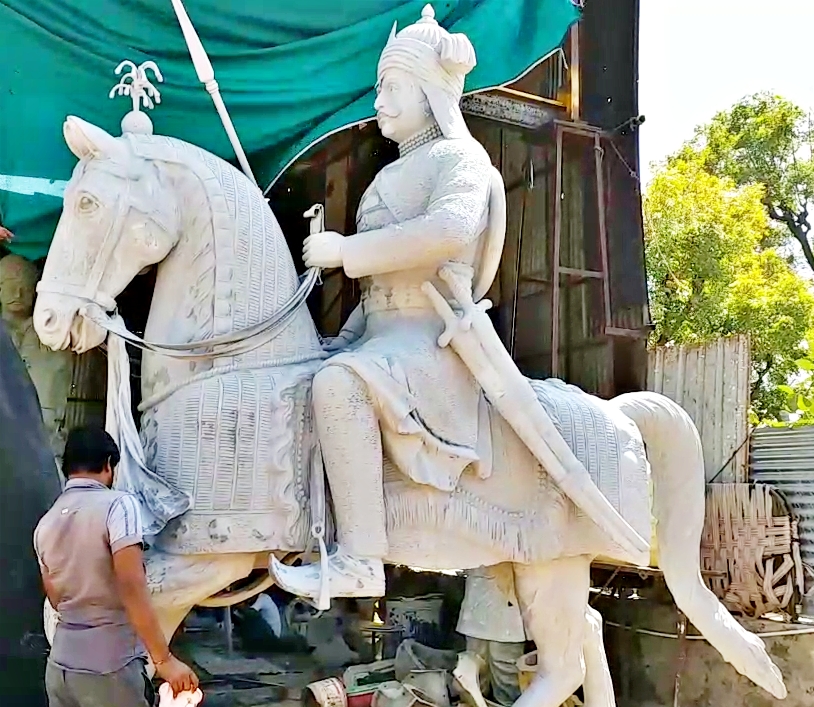 गुजरात में आणद जिला  महाराणा प्रताप की जीवनी  हल्दी घाटी का युद्ध  jaipur news  rajasthan news  Statue of Maharana Pratap  Craftsman Mahavir Bharti  Anand district in Gujarat  Biography of Maharana Pratap  haldi ghati war