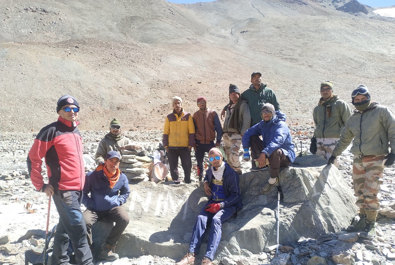 itbp-and-nims-joint-team-mountaineering-at-lac-adjacent-to-china