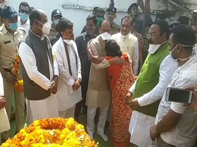 CM with martyr's family