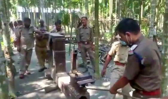 Saw mill seized by Forest Department in Kalgachia