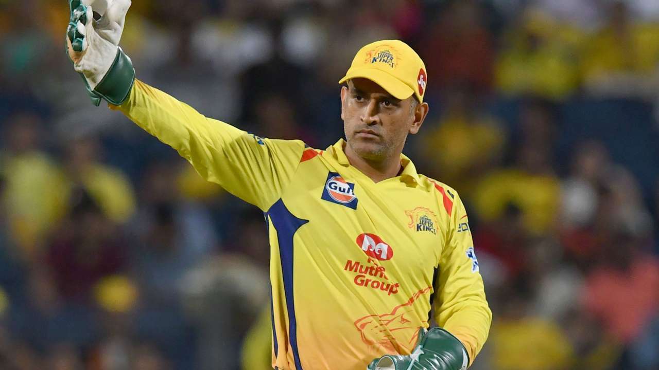 CSK CAPTAIN DHONI