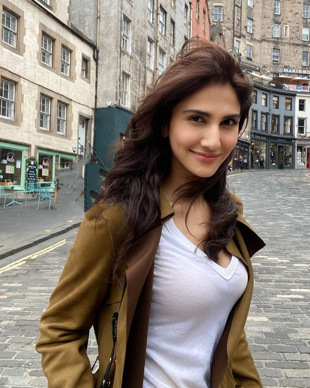 Vaani heads to Chandigarh, 'thrilled' to be working with Ayushmann