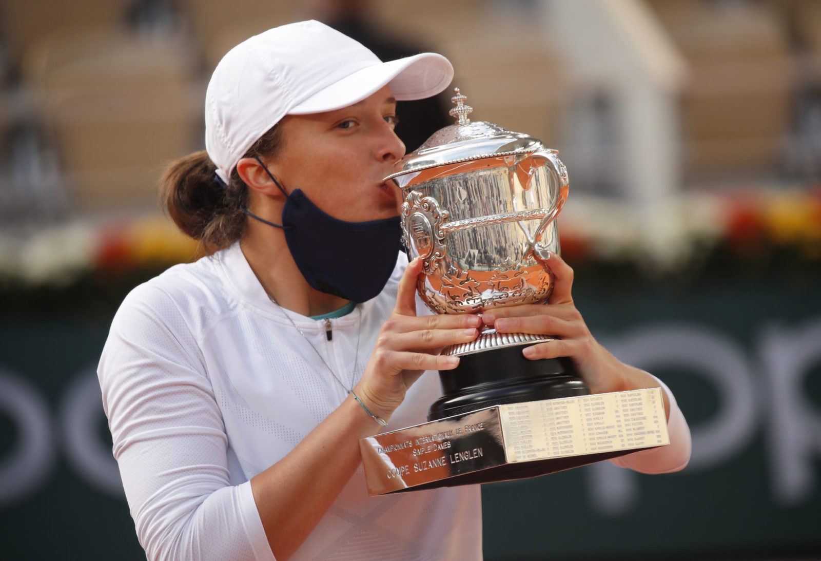 French Open: Babos and Mladenovic retain women's doubles title