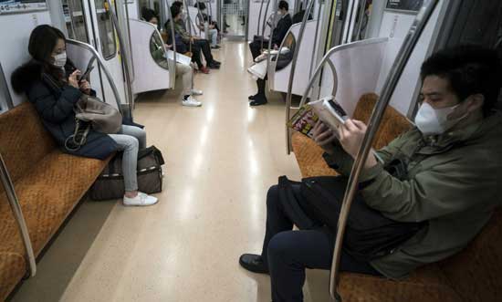 Mobile phone users follow unique rules in Japan