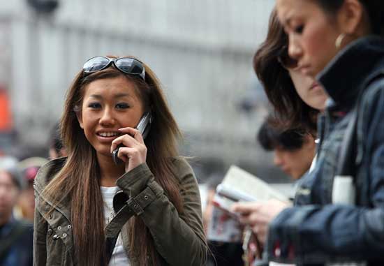 Mobile phone users follow unique rules in Japan