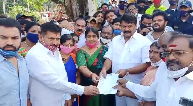 minister-talasani-srinivas-yadav-visits-rain-effect-areas-in-musheerabad-constituency