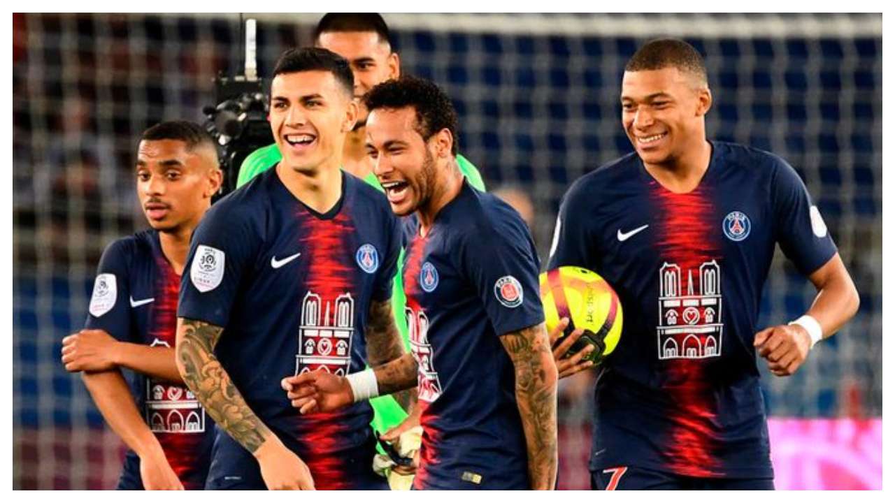 Paris Saint-Germain, COVID-19, PSG, French Ligue 1