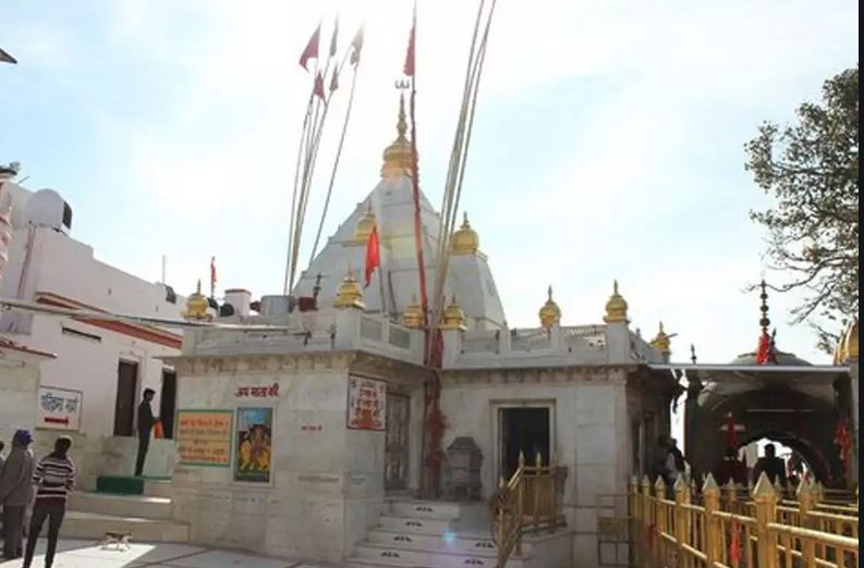 Devotees arriving at temples on the occasion of Sharadiya Navratri IN HIMACHAL