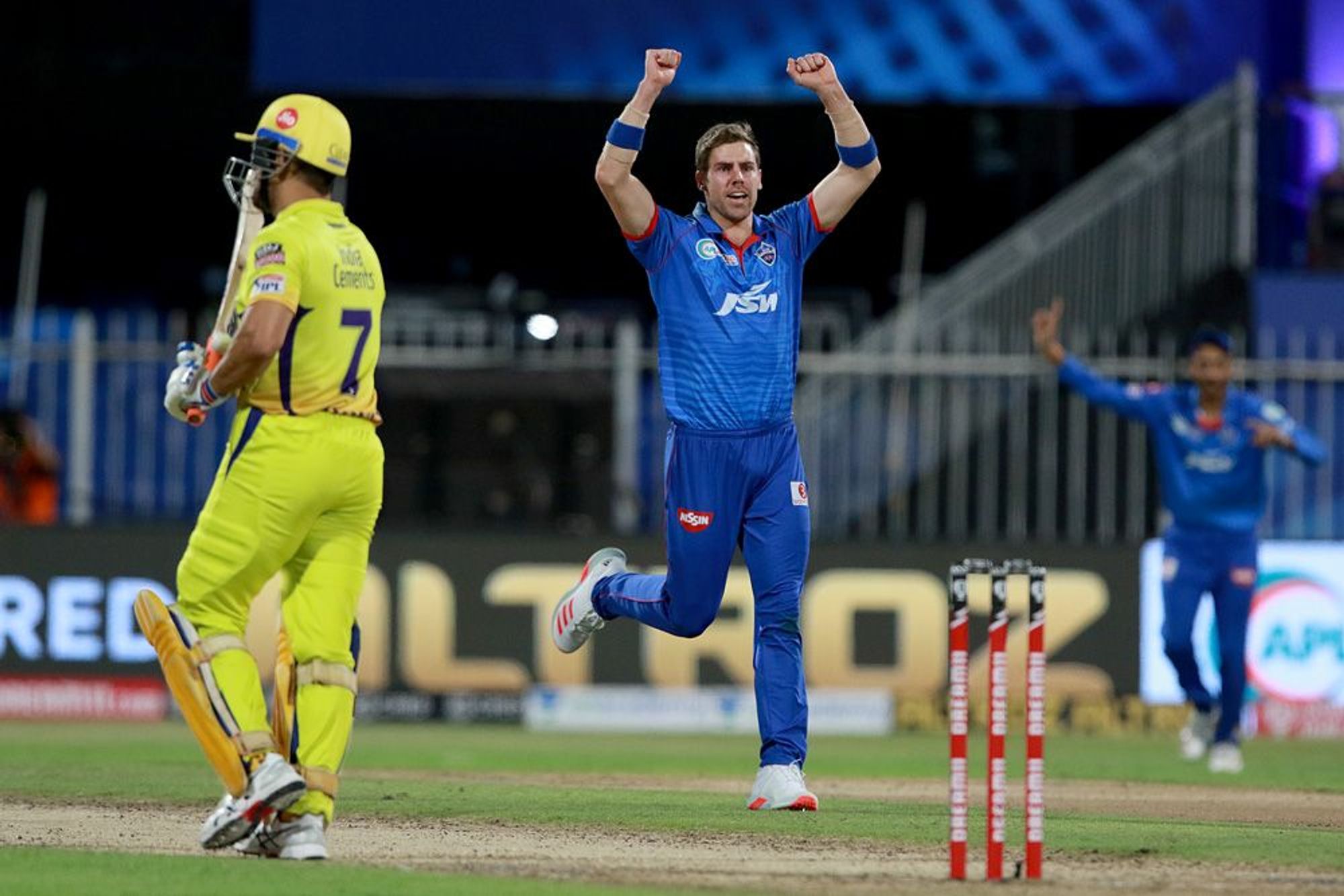 IPL 2020: Rayudu's late blitzkrieg helps CSK set 180 runs target for DC