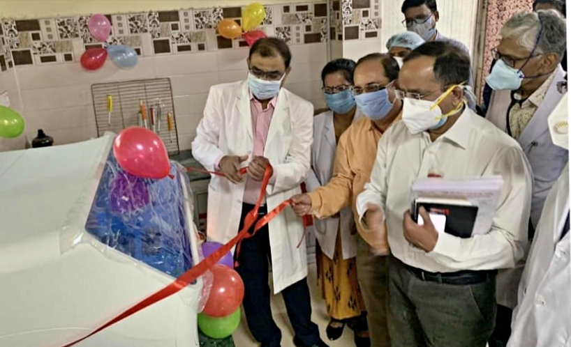 राजस्थान की खबर  जेएलएन मेडिकल कॉलेज  चिकित्सा मंत्री डॉक्टर रघु शर्मा  ऑटो एनालाइजर मशीन  Auto analyzer machine  Ajmer news  Rajasthan news  JLN Medical College  Medical Minister Dr. Raghu Sharma