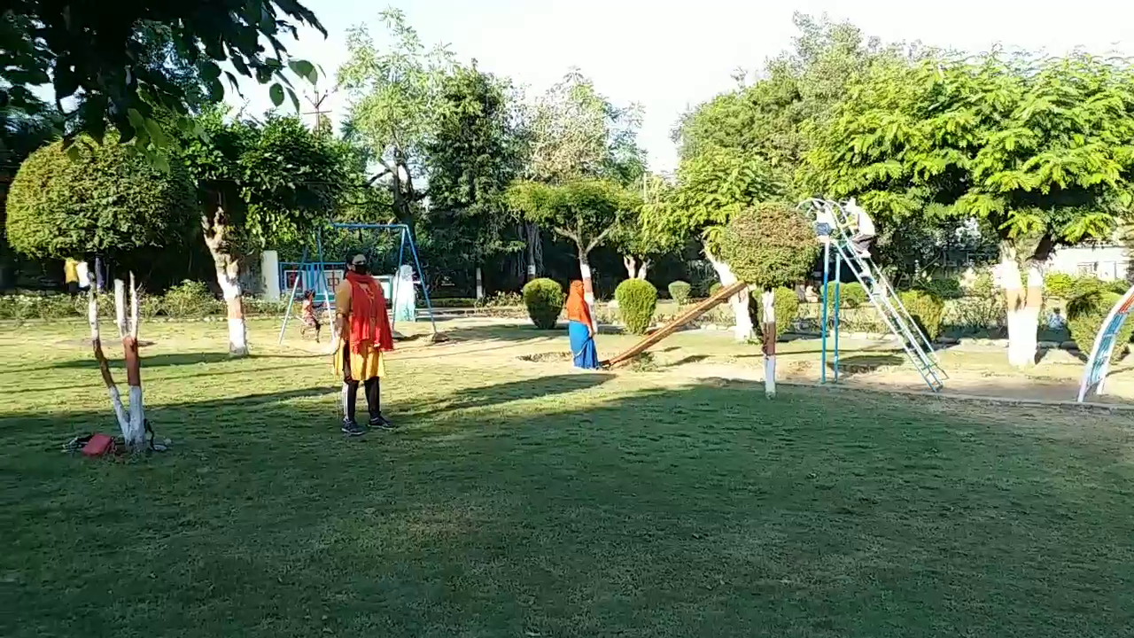 Crowds of people gathered again in the park