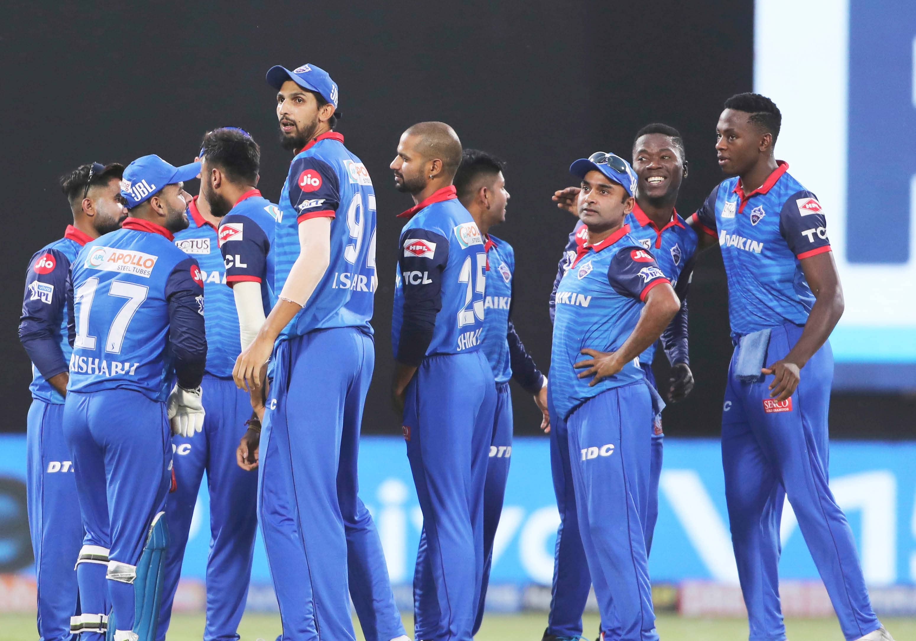 220 run target for delhi capitals to win