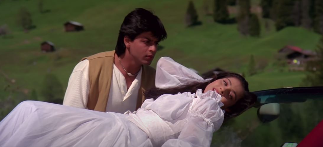 DDLJ turns 25, SRK reveals why he was sceptical to play a romantic hero