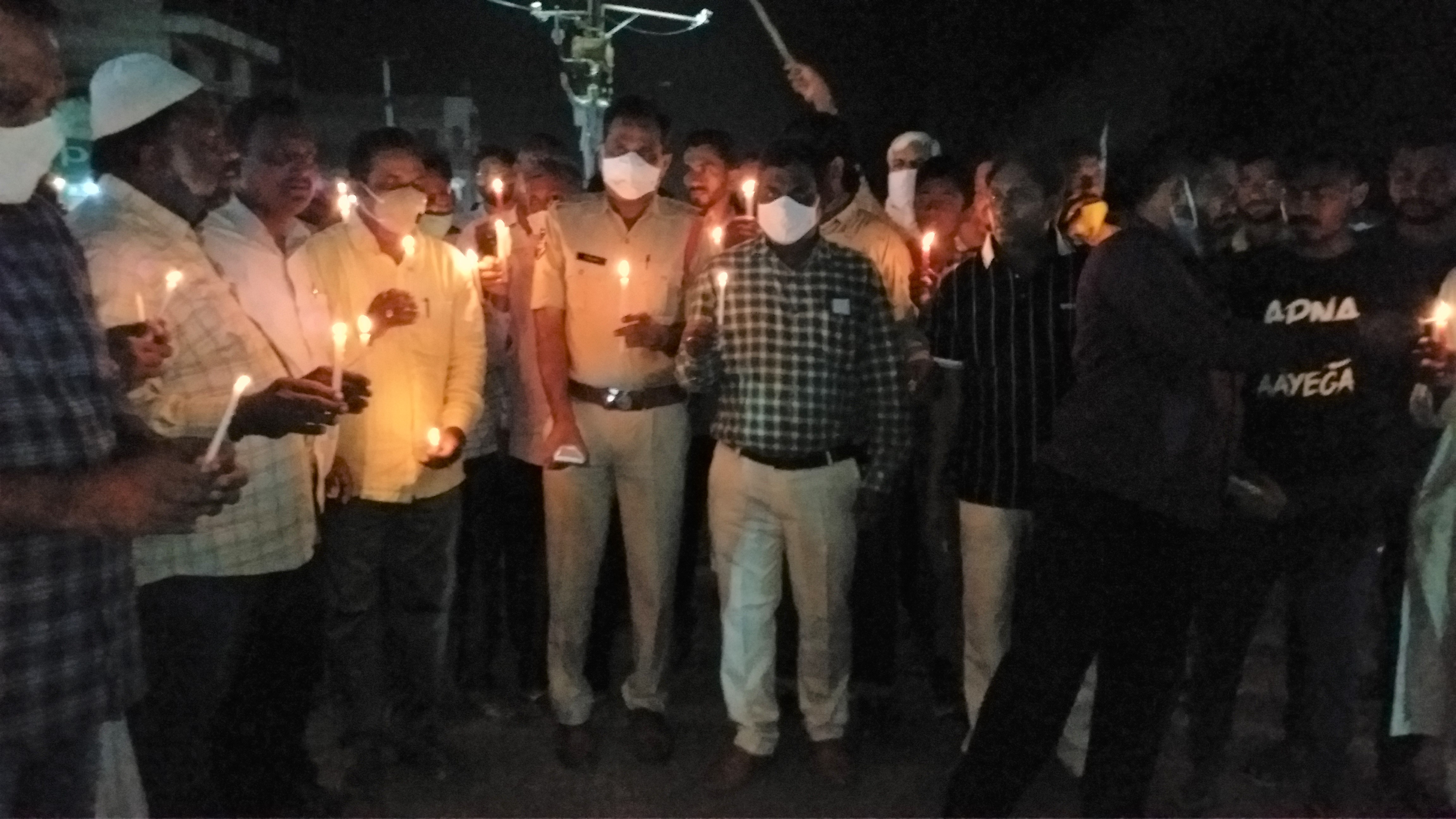 candle-tribute-to-soldier-shakir-hussain-in-kagajnagar