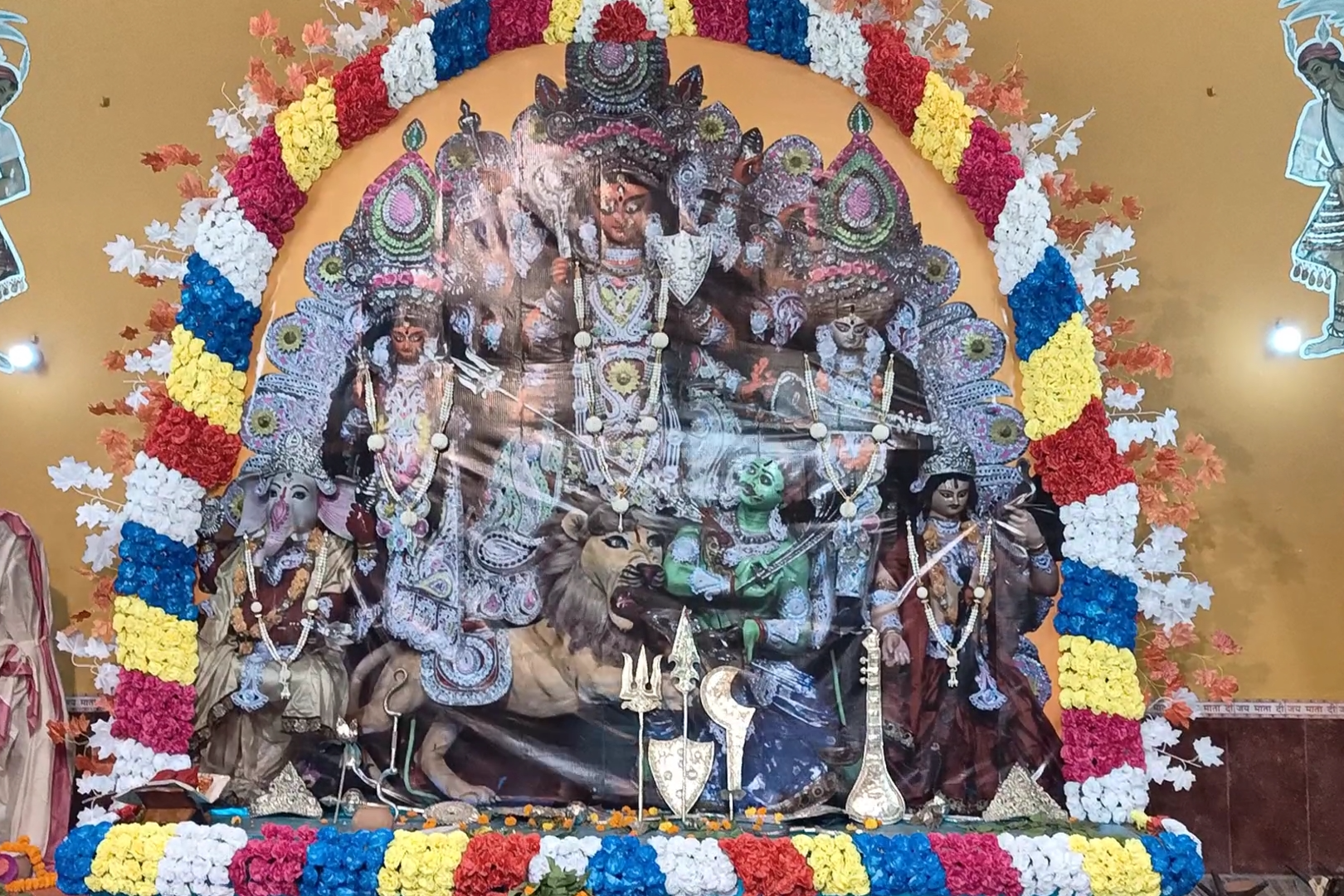 पटना में  स्थापित मां दुर्गे की प्रतिमा