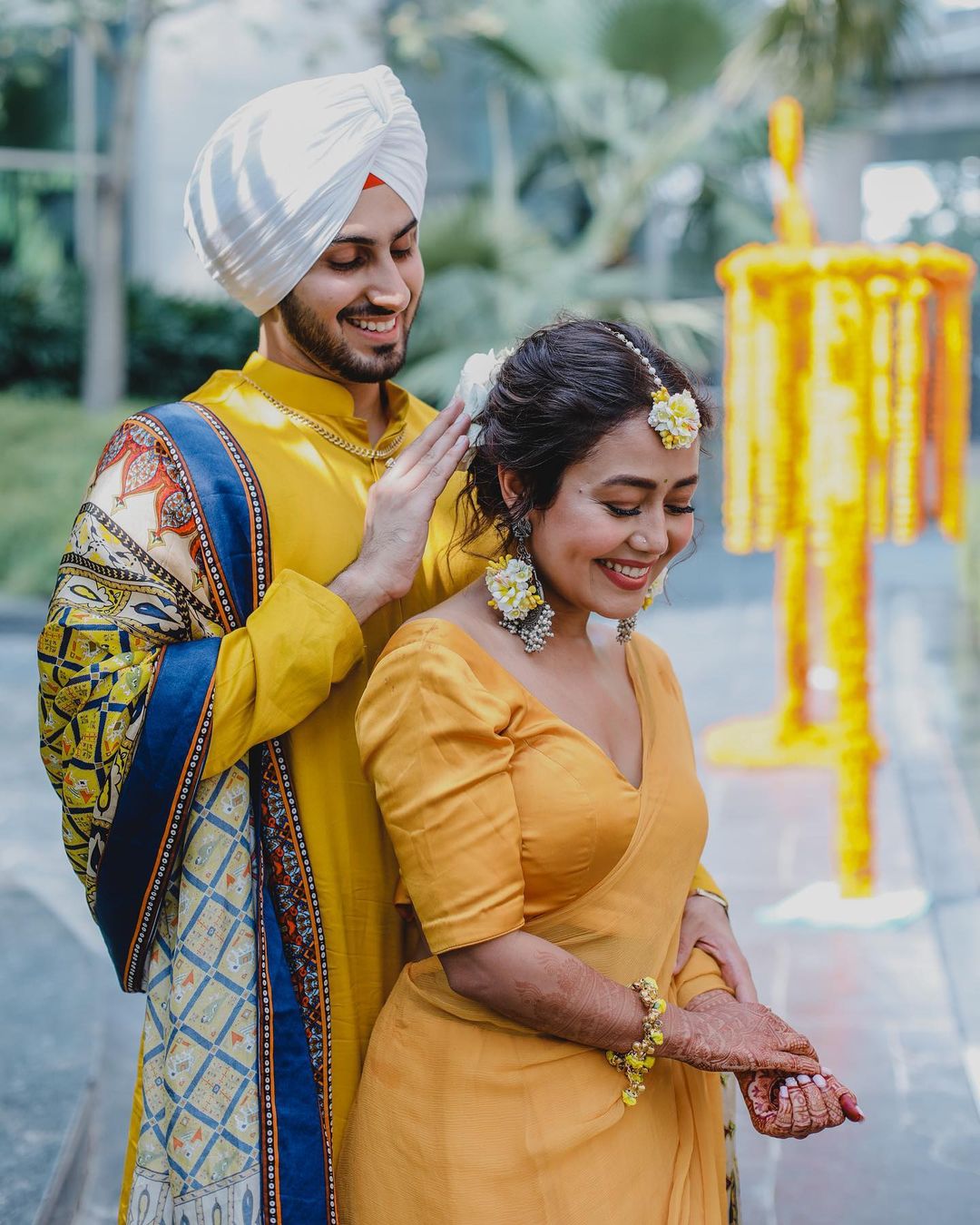 Neha and Rohanpreet Look Dreamy in Green at Mehendi Ceremony