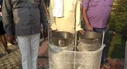 Have 16 dustbins in parks for purpose of maintaining cleanliness in bhiwani