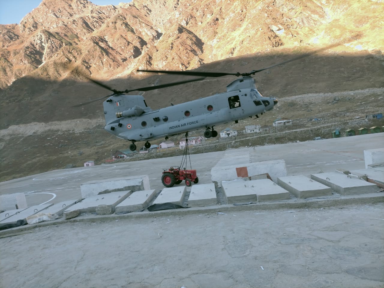 chinook helicopter