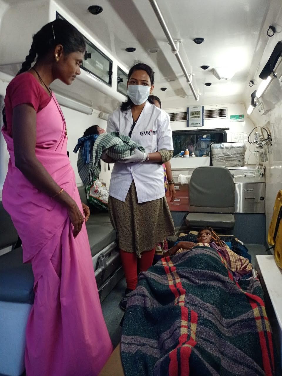 Hundreds of pregnant women deliver babies in Ambulance '108