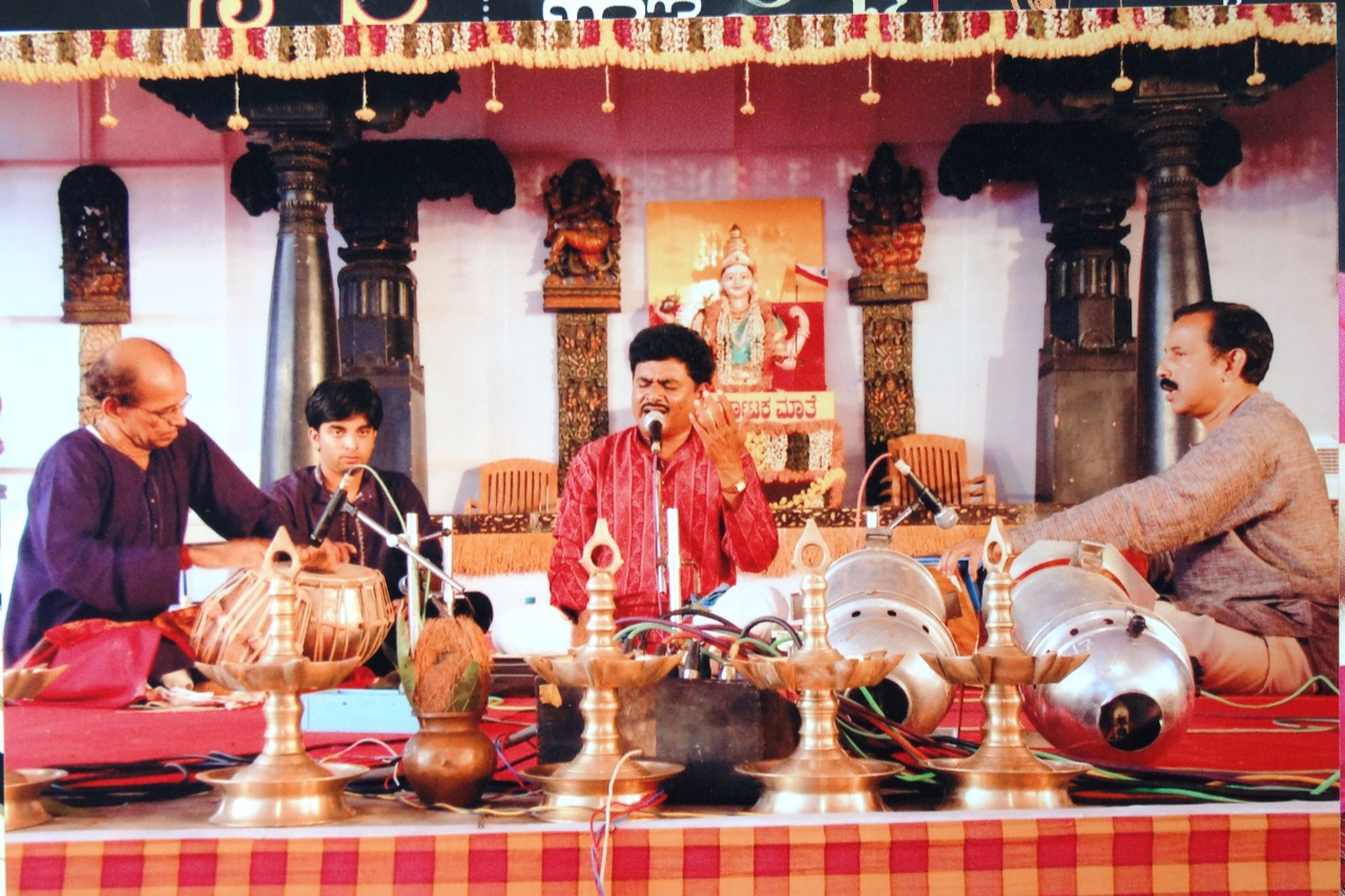 Rajyotsava Award for Hindustani Singer Ambaya Nuli