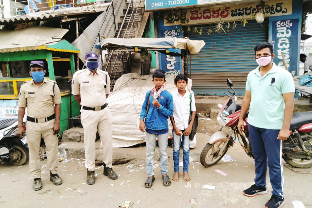 ఆపరేషన్ ముస్కాన్​లో భాగంగా 101 పిల్లలు తల్లిదండ్రులకు అప్పగింత