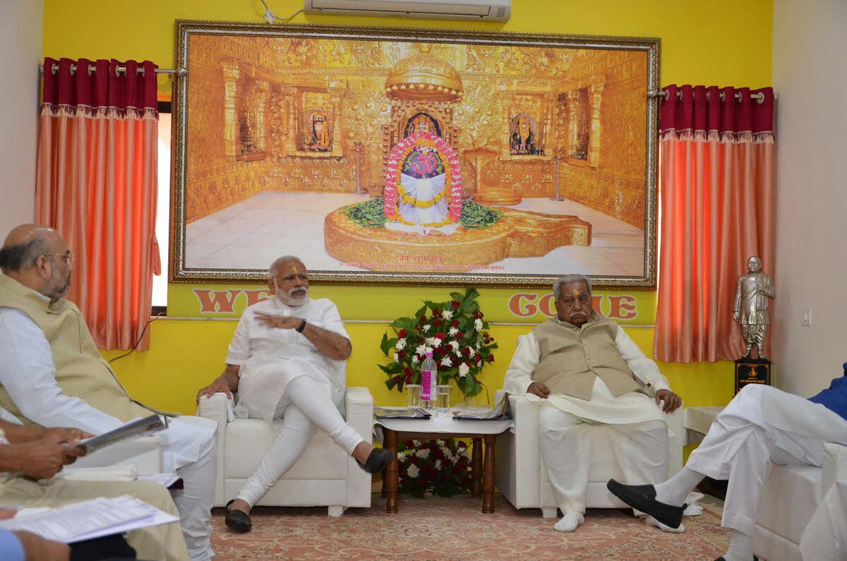 pm modi and former Gujarat CM Keshubhai