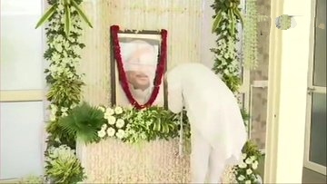 Prime Minister Modi pays tribute to Keshubhai Patel