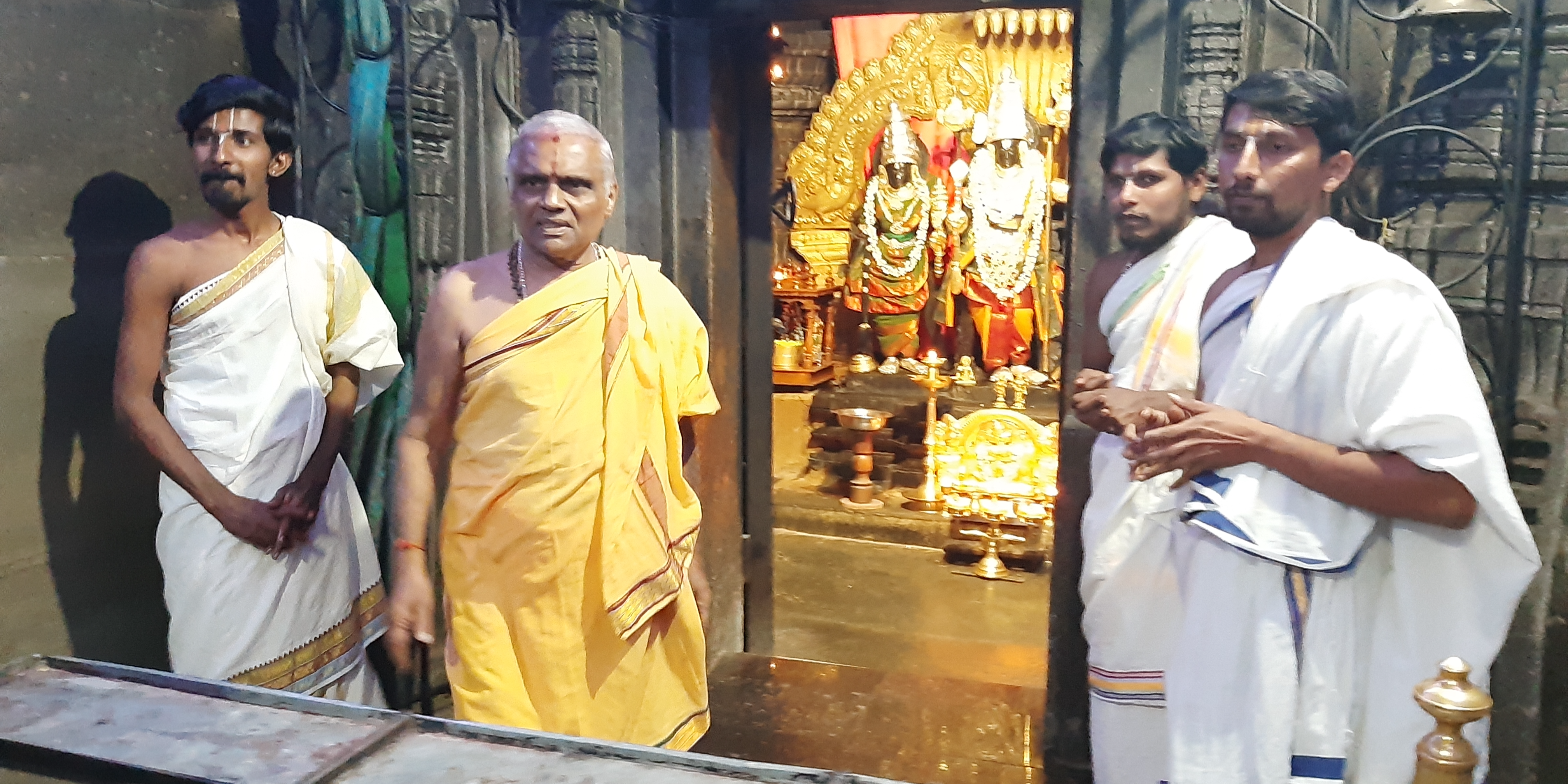 Priests of Kodandarama temple in K'taka prefer Kannada over Sanskrit